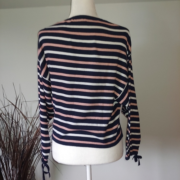 MNG Basics Crop Sweater - Picture 5 of 7
